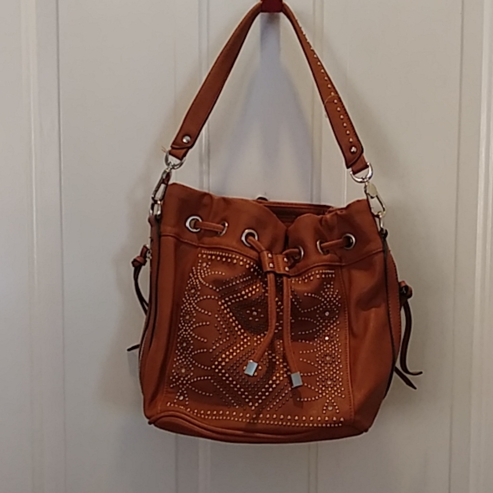 Chinese laundry bucket purse